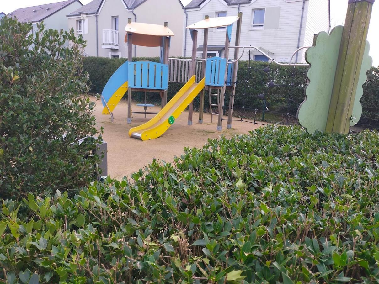 Le 501 F2 De Plain-Pied Avec Terrasse Apartment Courseulles-sur-Mer Bagian luar foto